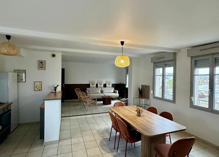 Des Berges En Rdc Et Parking Prive Soissons